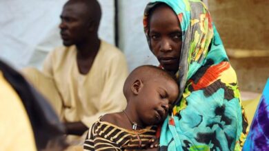 Photo of Exhausted Sudanese flee into Chad as fighting escalates