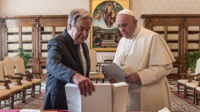 Photo of UN chief hails Pope Francis as ‘a transcendent voice for peace’