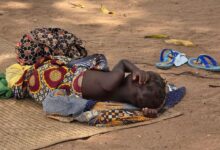 Photo of Мозамбик: новая волна насилия оставила десятки тысяч людей без крова