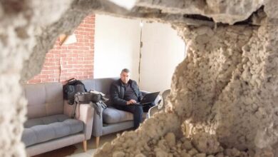 Photo of Gaza radio station re-opens, bringing voices from the rubble