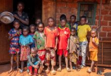 Photo of Refugee turned peacemaker: The young woman leader transforming communities in the Central African Republic