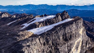 Photo of Southwest Pacific’s last tropical glacier could vanish within months