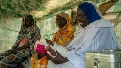 Photo of Sudan: The harrowing reality of giving birth in a war zone
