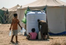 Photo of Yemen: Houthi siege, cholera outbreak and aid cuts put civilians in the crosshairs