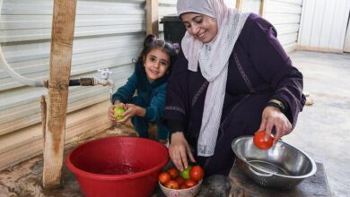 Photo of World News in Brief: Refugee funding, US migration policy triggers ‘cascade’ of rights violations, world forests report, restorative justice in Colombia
